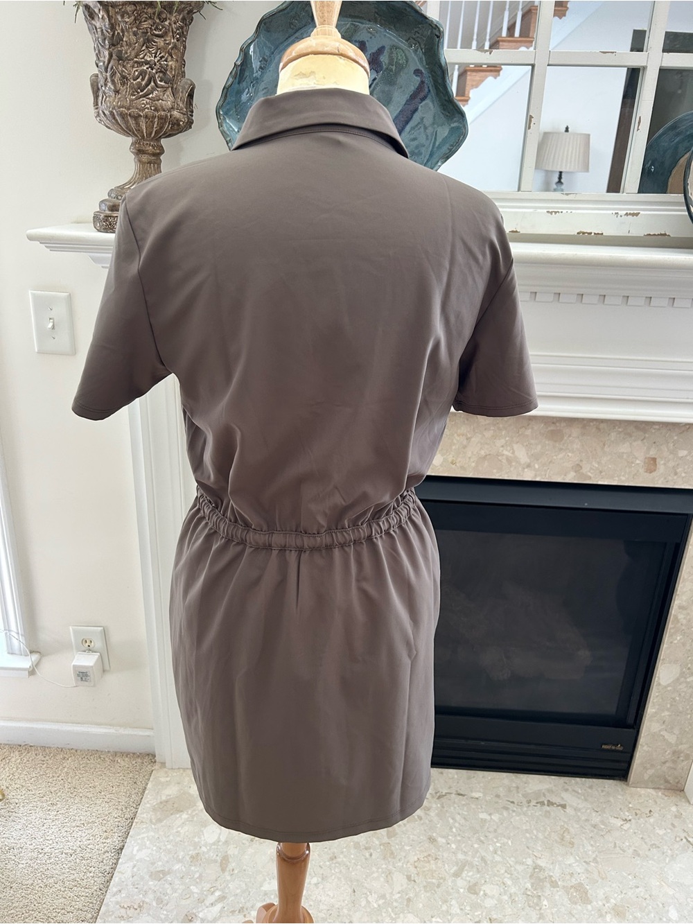 Beyond Yoga Neutral Zip Hoodie Jacket in Taupe - Picture 6 of 9